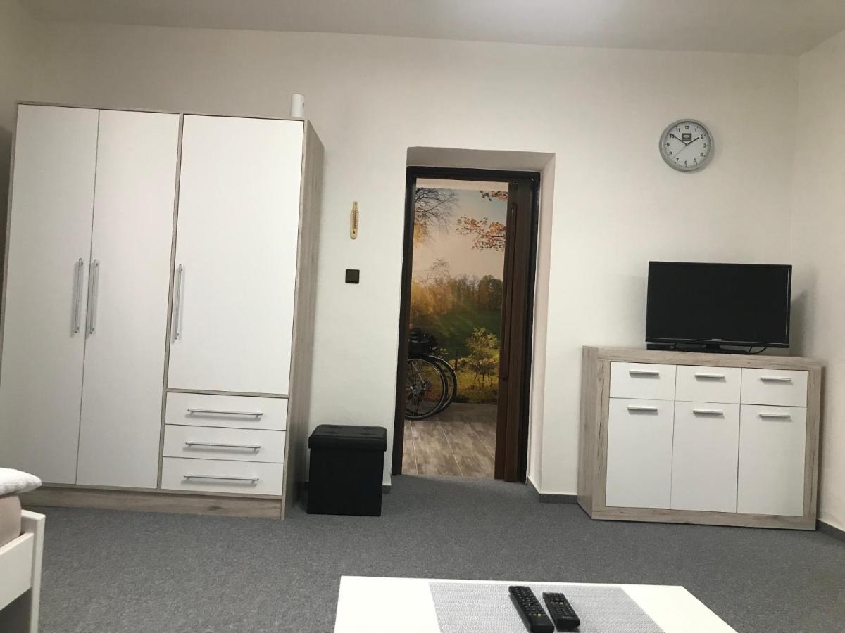 Cyklo-Moto apartmán Lomnice nad Luznici Exterior foto